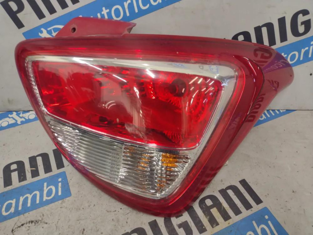 Fanale / Faro Posteriore Destro Hyundai I10 (09/13>04/17<)