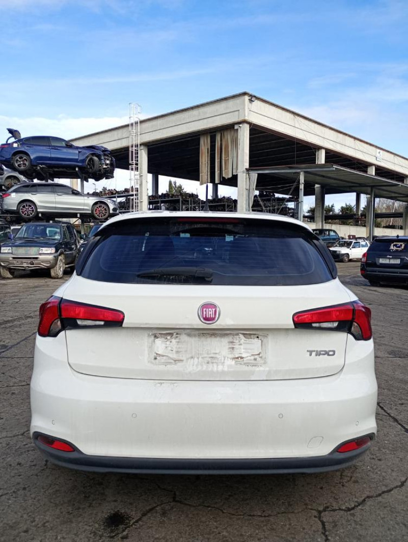 Fiat Tipo (6J) Anno 2017 | Veicolo Intero | SOLO PER RICAMBI