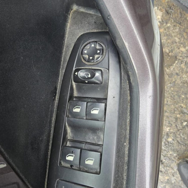 Peugeot 2008 Anno 2016 | Veicolo Intero | SOLO PER RICAMBI