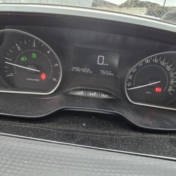 Peugeot 2008 Anno 2016 | Veicolo Intero | SOLO PER RICAMBI