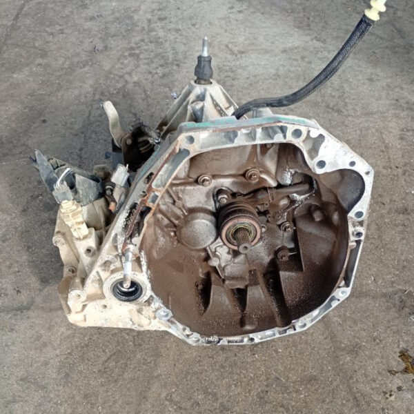 Cambio manuale 5 marce Dacia Duster 1.5 dCi 66 KW K9KE8 2010 – 2013