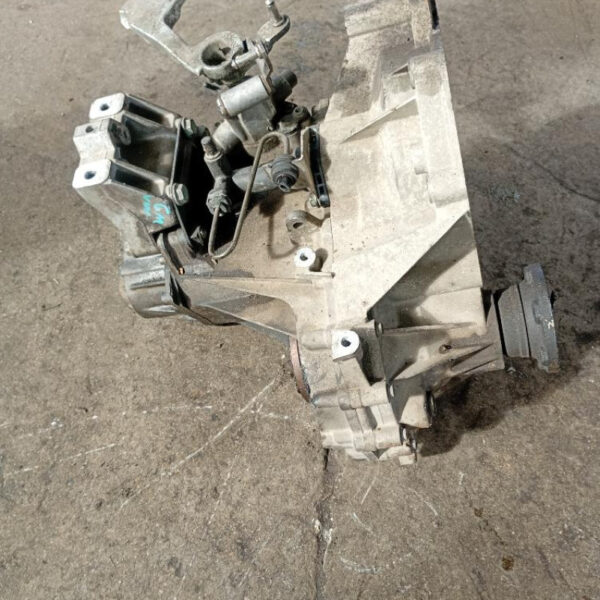Cambio manuale 6 marce Volkswagen Golf V 1.6 FSI 16V 85 KW BLF 2003-2009