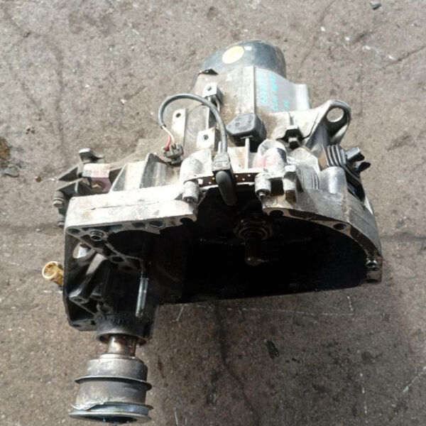 Cambio manuale 5 marce Renault Clio 1.4 57 KW E7JT7 1990 – 1997