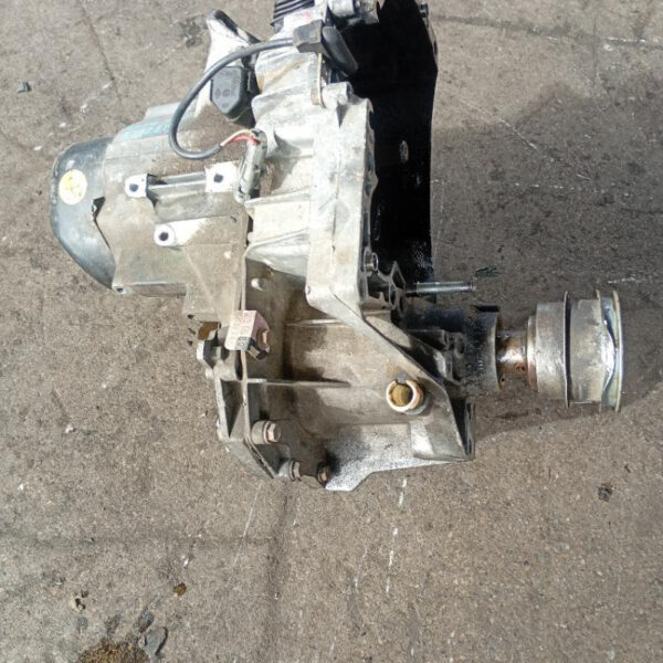 Cambio manuale 5 marce Renault Clio 1.4 57 KW E7JT7 1990 – 1997