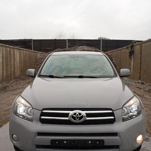 Toyota RAV 4 3a Serie Anno 2007 | Veicolo Intero | SOLO PER RICAMBI
