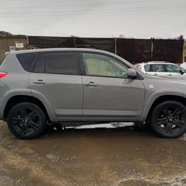 Toyota RAV 4 3a Serie Anno 2007 | Veicolo Intero | SOLO PER RICAMBI