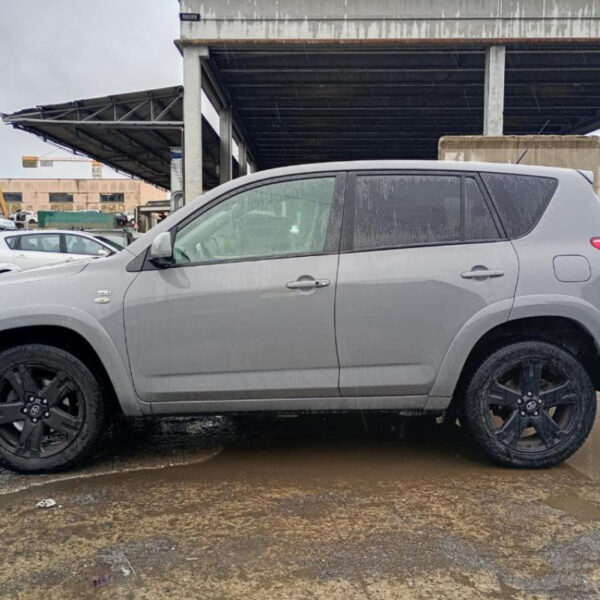 Toyota RAV 4 3a Serie Anno 2007 | Veicolo Intero | SOLO PER RICAMBI