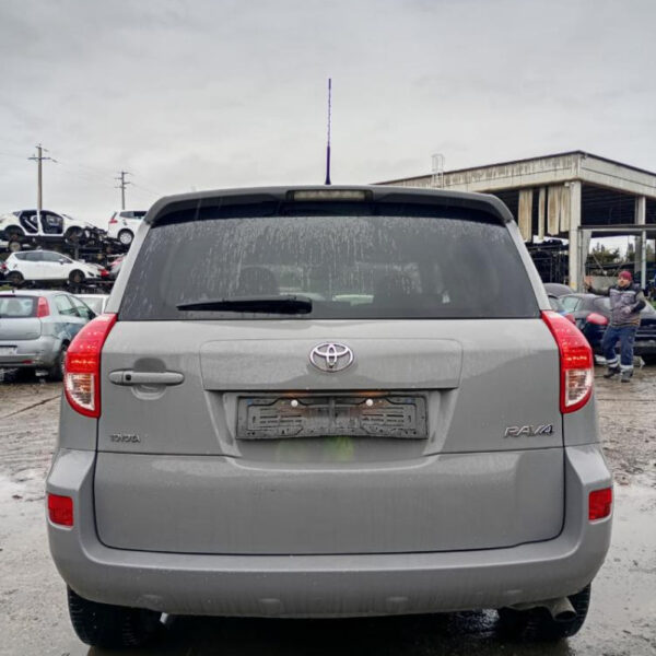 Toyota RAV 4 3a Serie Anno 2007 | Veicolo Intero | SOLO PER RICAMBI
