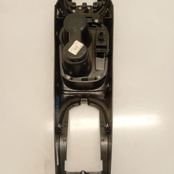 Copertura Tunnel Centrale con Comandi Nissan Juke (F16E) 2019 >
