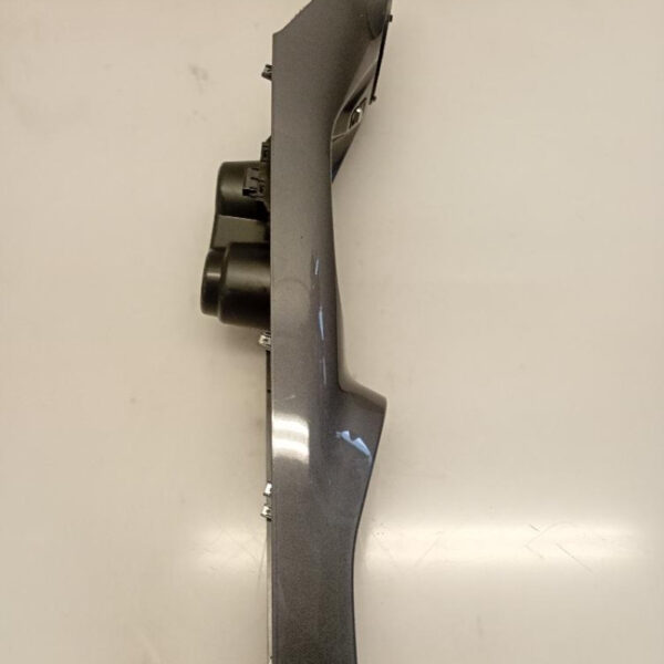 Copertura Tunnel Centrale con Comandi Nissan Juke (F16E) 2019 >