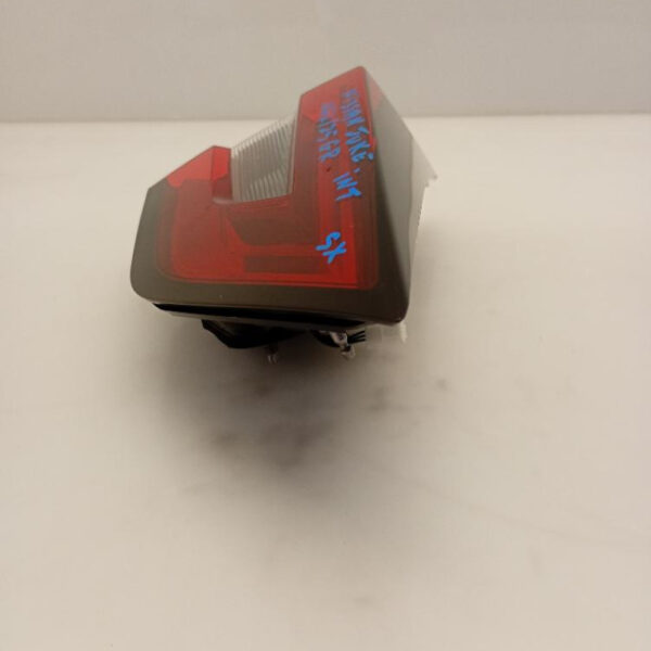 Faro / Fanale Posteriore Interno Sinistro Nissan Juke (F16E) 2019 >