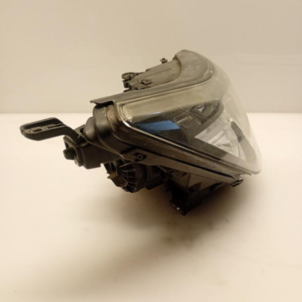 Faro / Proiettore Anteriore Destro LED SsangYong Tivoli 2015 – 2018