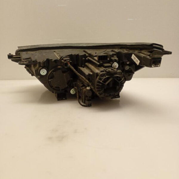 Faro / Proiettore Anteriore Destro LED SsangYong Tivoli 2015 – 2018