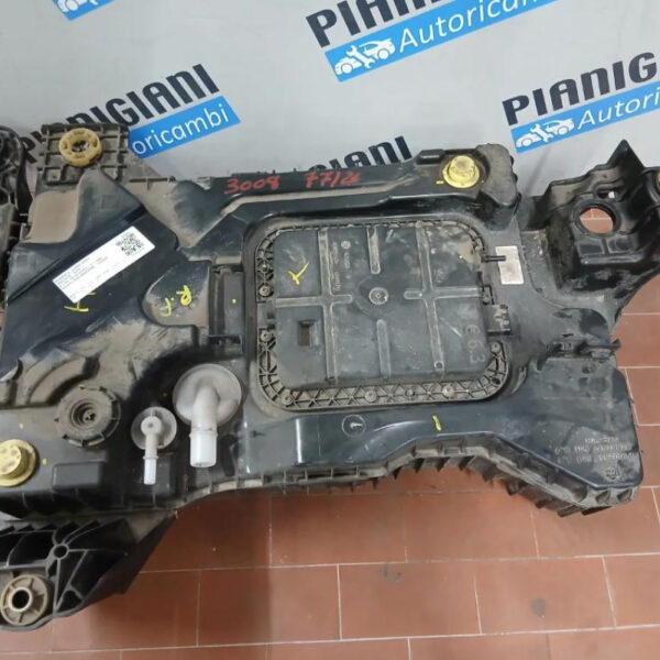 Serbatoio Urea / AdBlu Peugeot 3008 2022 YH01