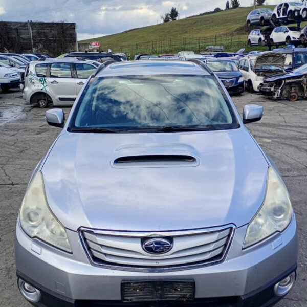 Subaru Outback Anno 2013 2.0D SW 110 KW EE20 | Veicolo Intero | SOLO PER RICAMBI