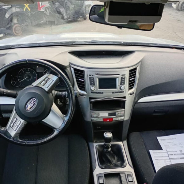 Subaru Outback Anno 2013 2.0D SW 110 KW EE20 | Veicolo Intero | SOLO PER RICAMBI
