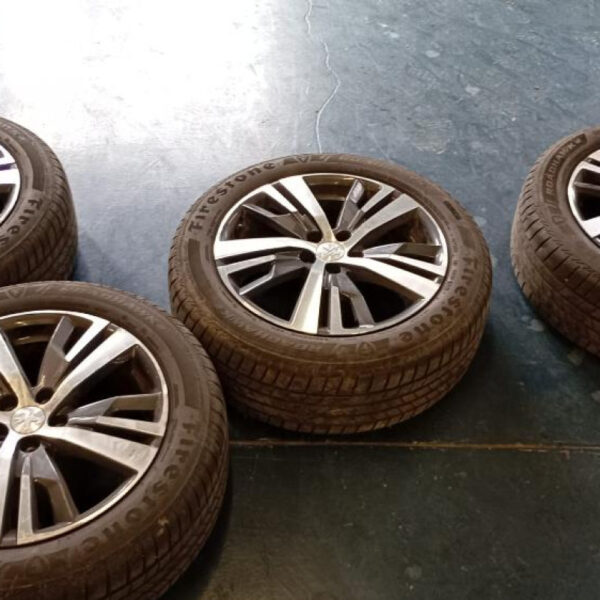 4 Cerchi in Lega Peugeot 3008 18″