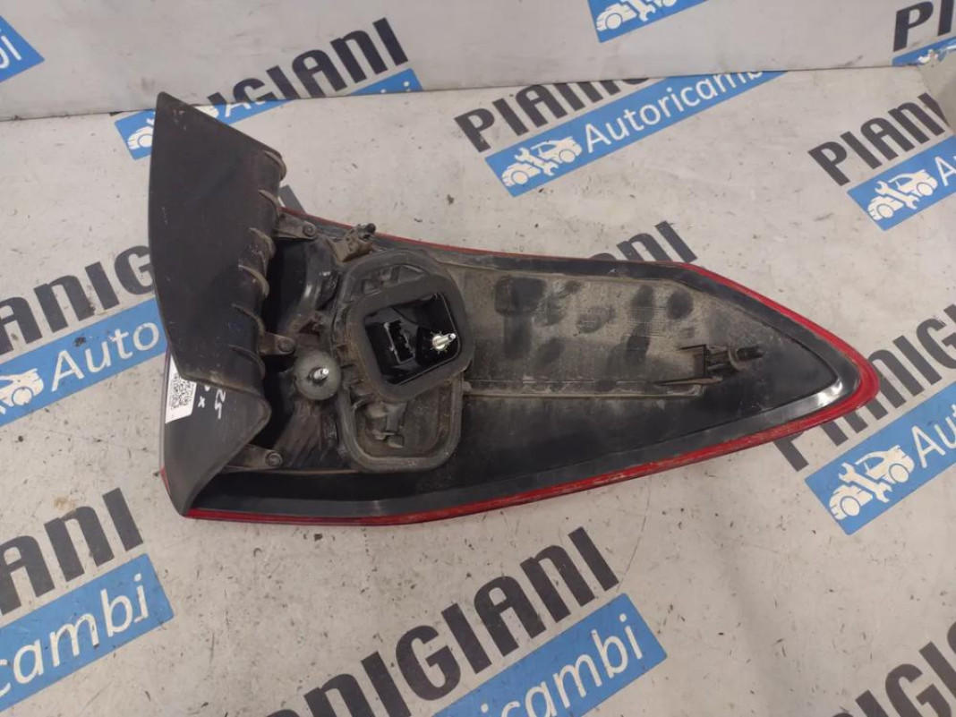 Fanale / Faro Posteriore Destro Ford C-Max 2010 – 2015