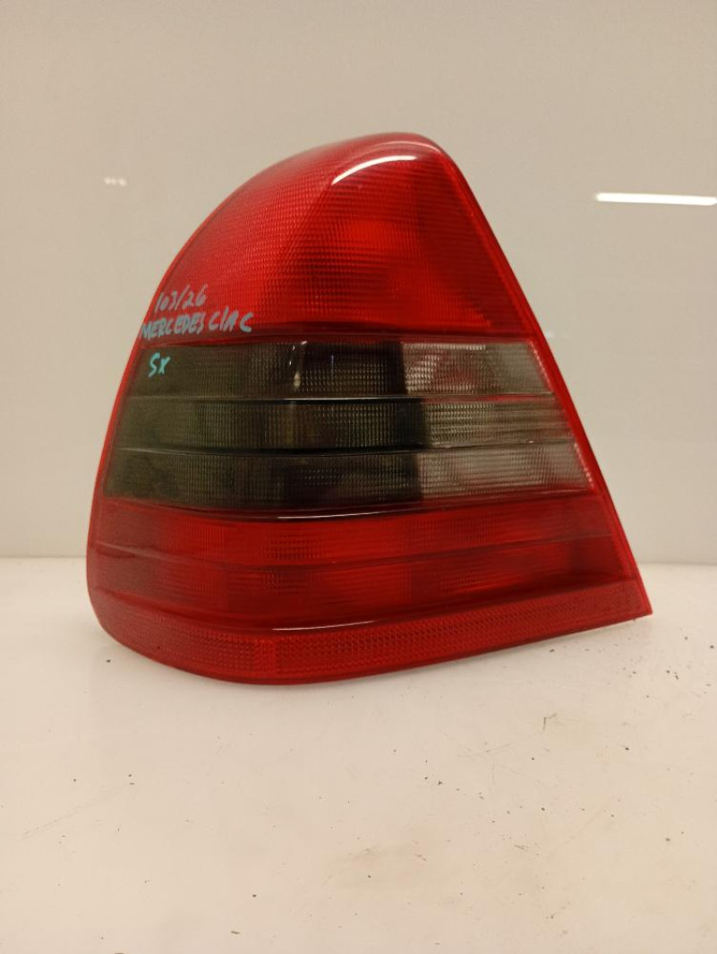 Faro / Fanale Posteriore Sinistro Mercedes-Benz Classe C W202 1993 – 1997