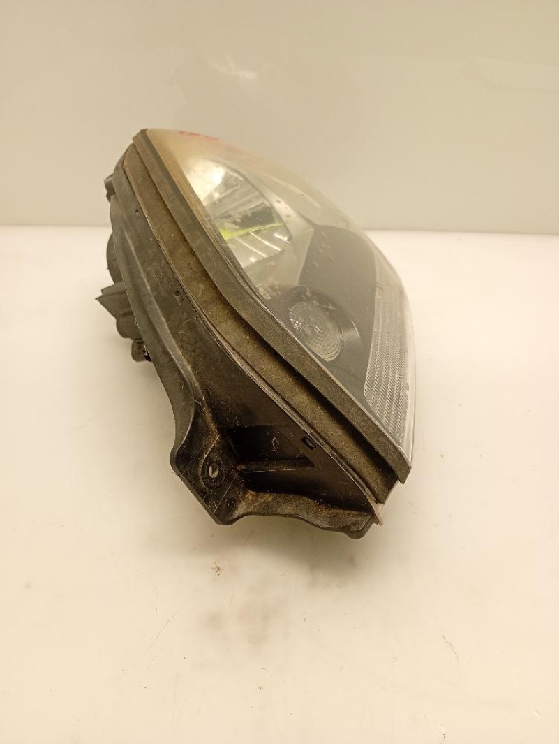 Faro / Proiettore Anteriore Sinistro Hyundai Tucson 2004 – 2010