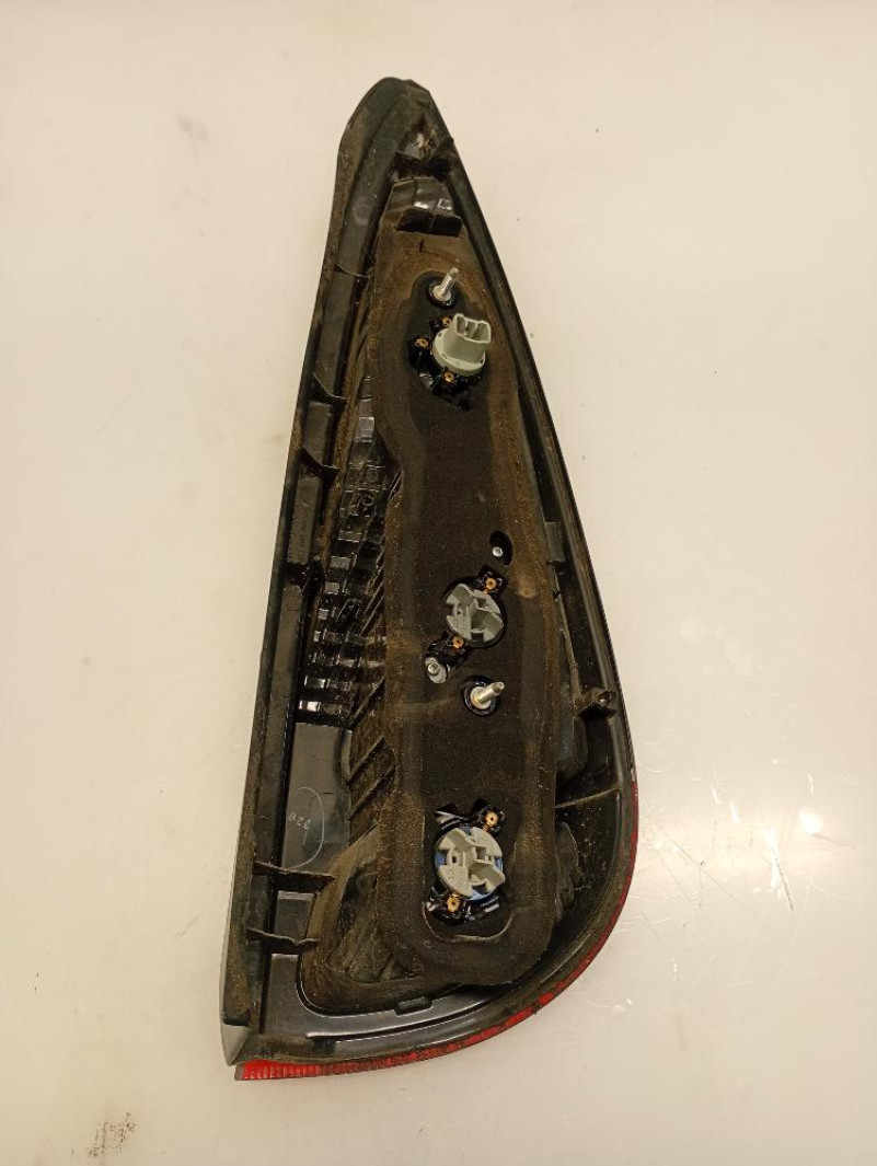 Faro / Fanale Posteriore Sinistro Toyota Yaris Verso 2003 – 2007