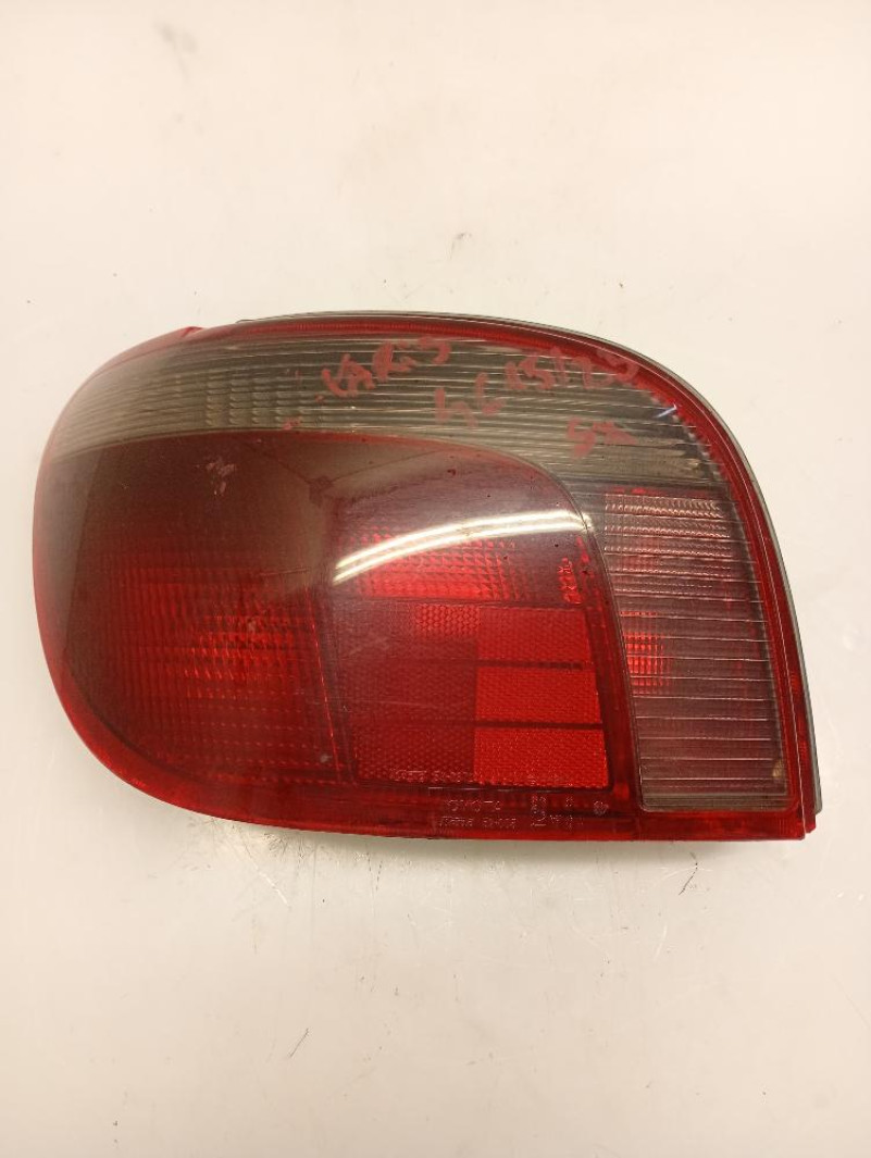 Faro / Fanale Posteriore Sinistro Toyota Yaris 1999 – 2003