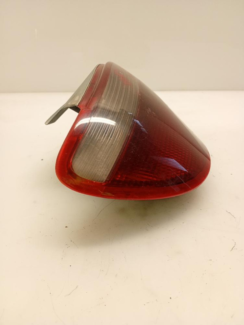 Faro / Fanale Posteriore Sinistro Toyota Yaris 1999 – 2003