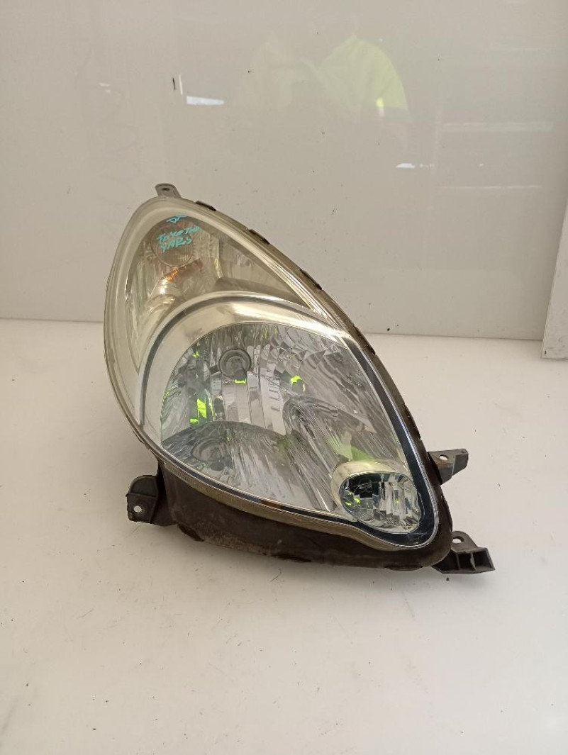 Faro / Proiettore Anteriore Destro Toyota Yaris Verso 2003 – 2006