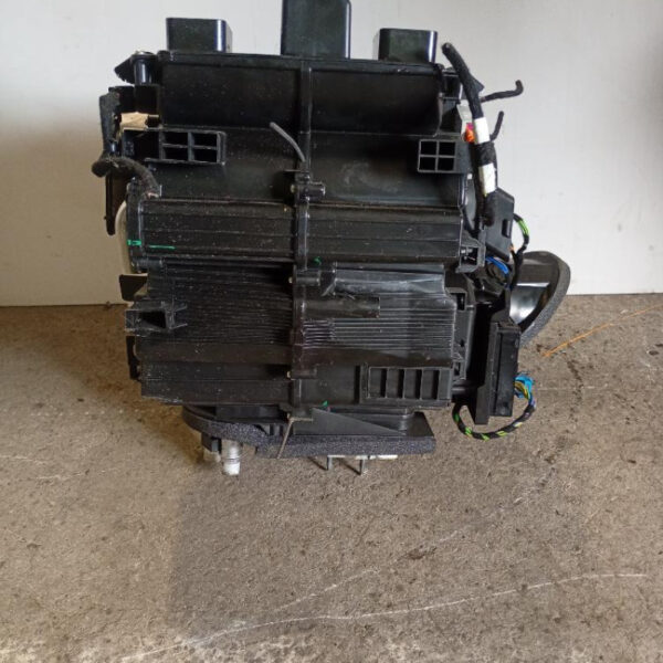 Gruppo / Scatola Riscaldamento Peugeot 208 1.2 Pure Tech 55 Kw HM05 2024