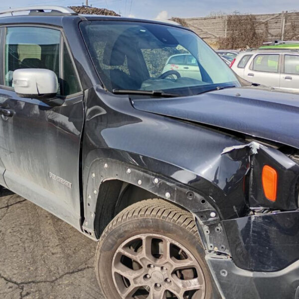 Jeep Renegade Anno 2016 | Veicolo Intero | SOLO PER RICAMBI