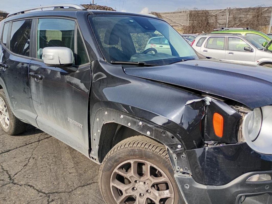 Jeep Renegade Anno 2016 | Veicolo Intero | SOLO PER RICAMBI