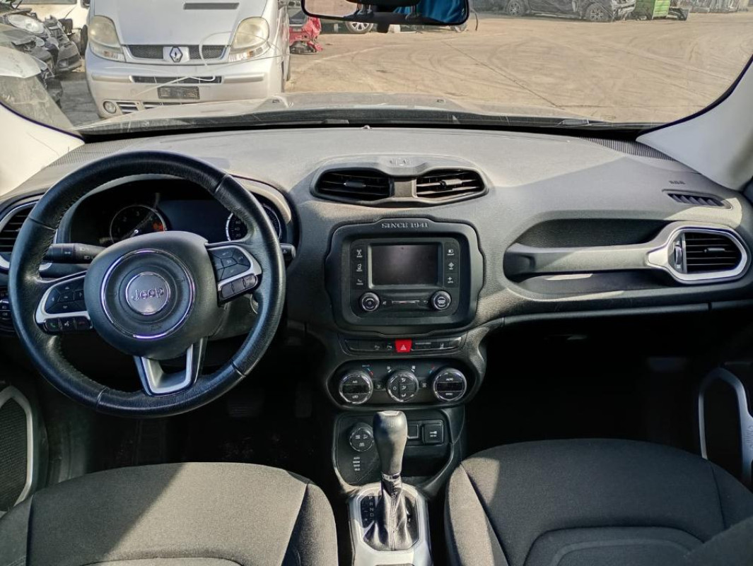 Jeep Renegade Anno 2016 | Veicolo Intero | SOLO PER RICAMBI