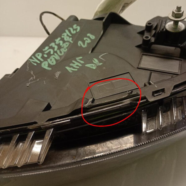 Faro / Fanale / Proiettore Anteriore destro Peugeot LED 208 2024