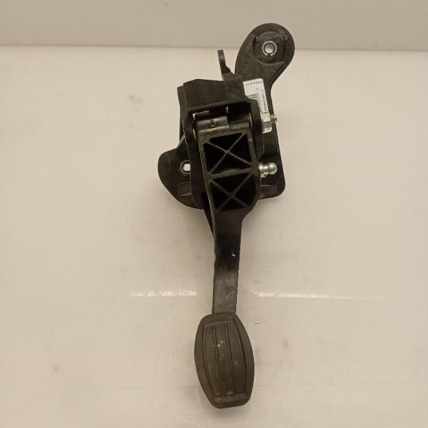 Pedale Frizione Peugeot 208 2024