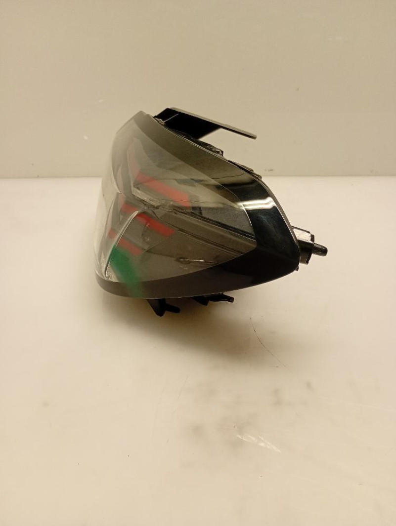 Faro / Fanale / Proiettore Posteriore Destro Peugeot 208 LED 2024