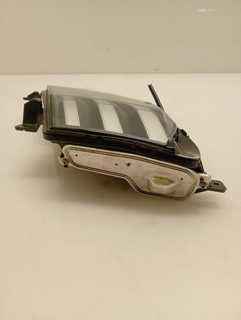 Luce Diurna / Faro / Fanale / Proiettore Anteriore Destro Peugeot 208 LED 2024