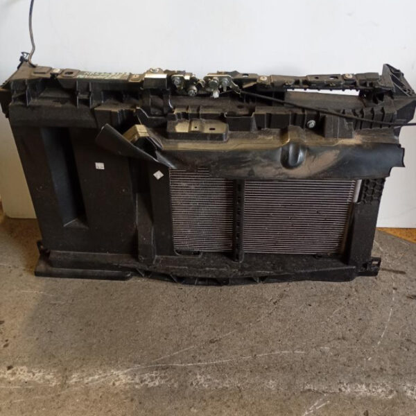 Kit Radiatori + Elettroventola Peugeot 208 1.2 Pure Tech 55 KW HM05 2024