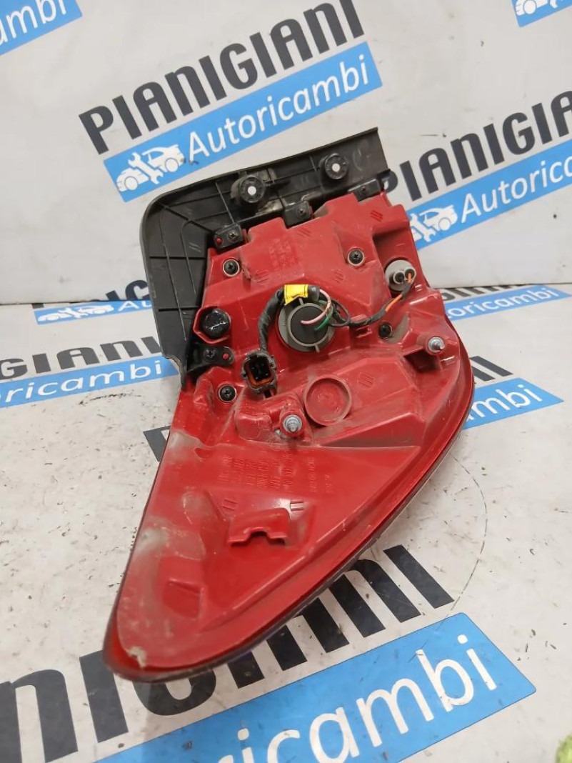 Fanale / Faro Posteriore Destro Kia Sportage 2014 – 2016