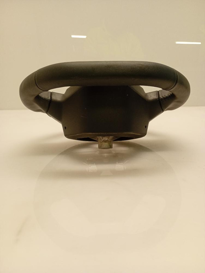 Volante Peugeot 208 2024