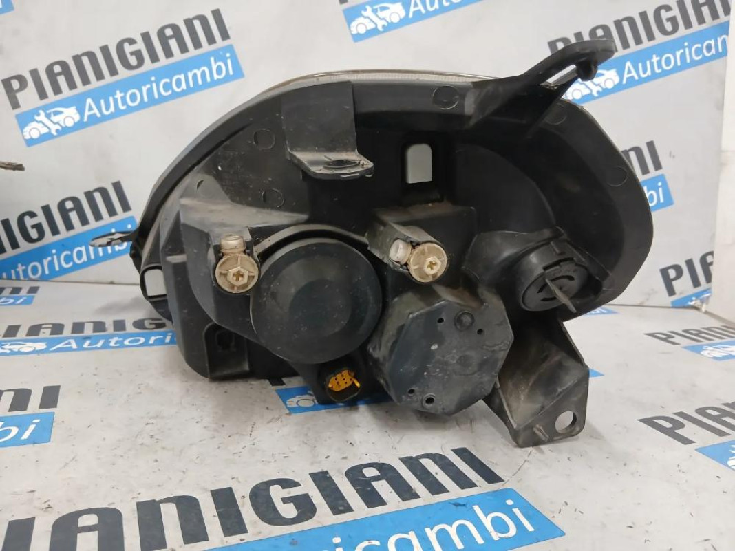 Proiettore / Faro Anteriore Destro Fia Grande Punto 2006 – 2008