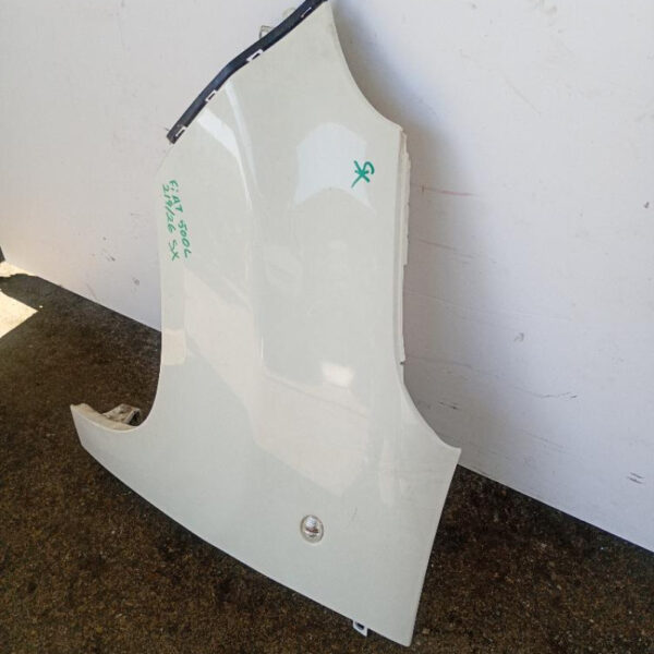 Parafango Anteriore Sinistro Fiat 500L 2012 – 2020