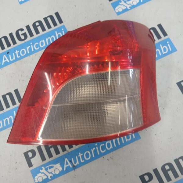 Fanale / Faro Posteriore Destro Toyota Yaris 2005 – 2009