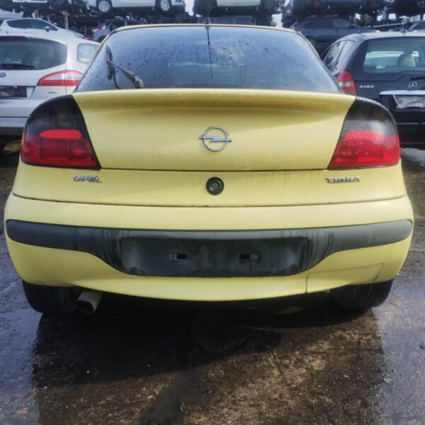 Opel Tigra Anno 1997 | Veicolo Intero | SOLO PER RICAMBI