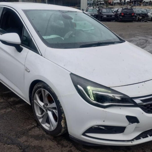 Opel Astra K Anno 2017 | Veicolo Intero | SOLO PER RICAMBI