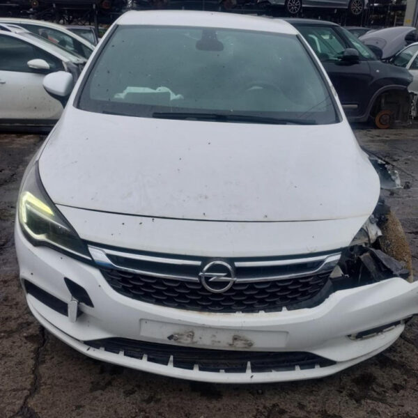 Opel Astra K Anno 2017 | Veicolo Intero | SOLO PER RICAMBI