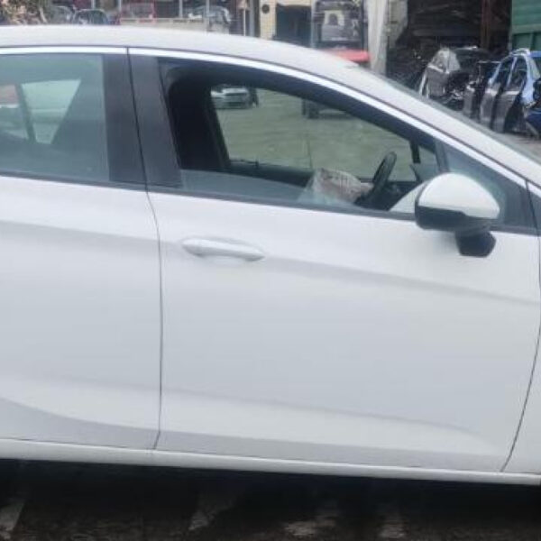 Opel Astra K Anno 2017 | Veicolo Intero | SOLO PER RICAMBI