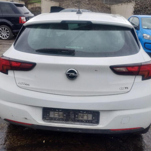 Opel Astra K Anno 2017 | Veicolo Intero | SOLO PER RICAMBI