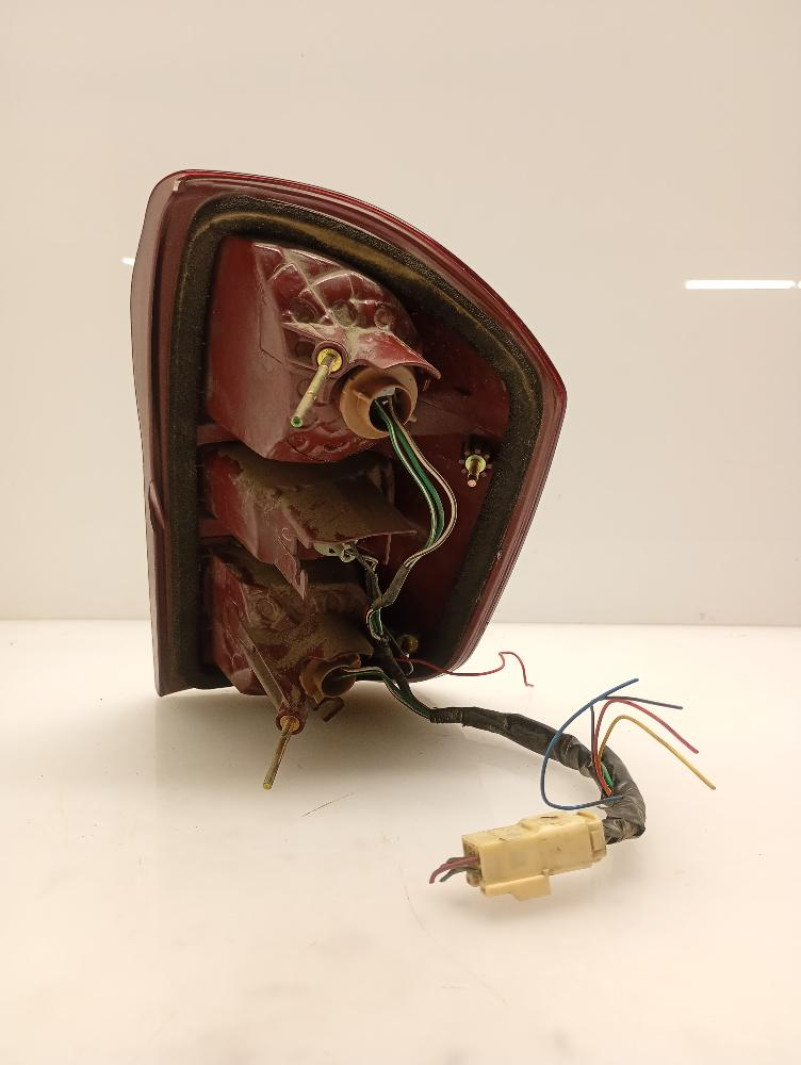 Faro / Fanale Posteriore Sinistro Toyota RAV 4 2003 – 2006