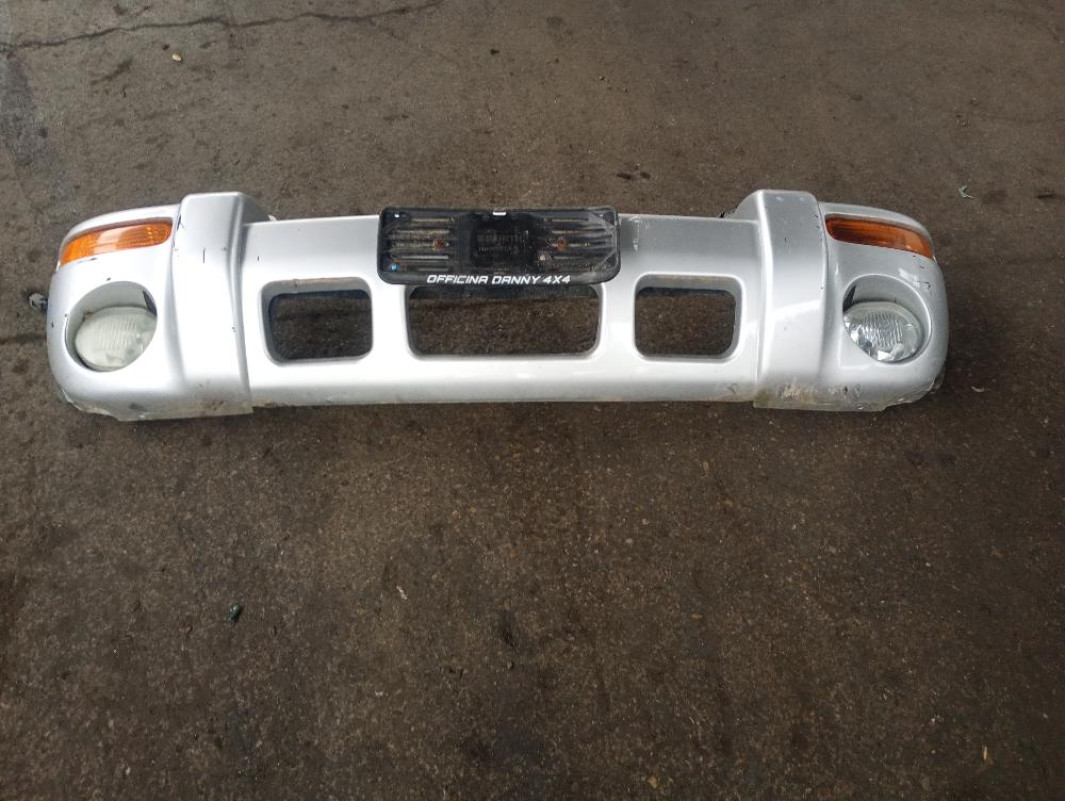 Paraurti Anteriore Jeep Cherokee 2001 – 2007