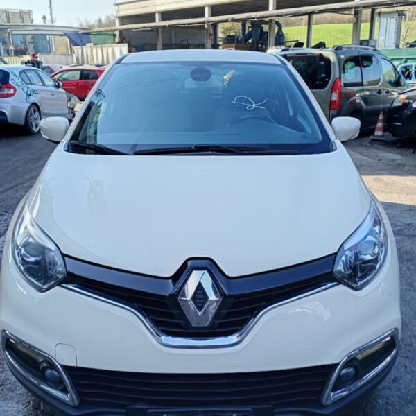 Renault Captur Anno 2014 | Veicolo Intero | SOLO PER RICAMBI